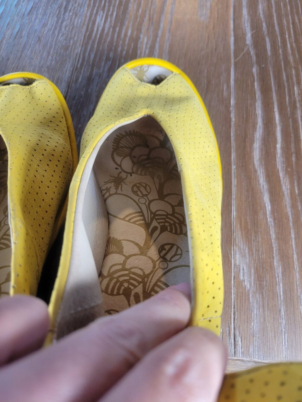 Fly London Yellow Perforated Leather Peep Toe Wedge Sandals EU 36 US 5.5-6 - Picture 7 of 14